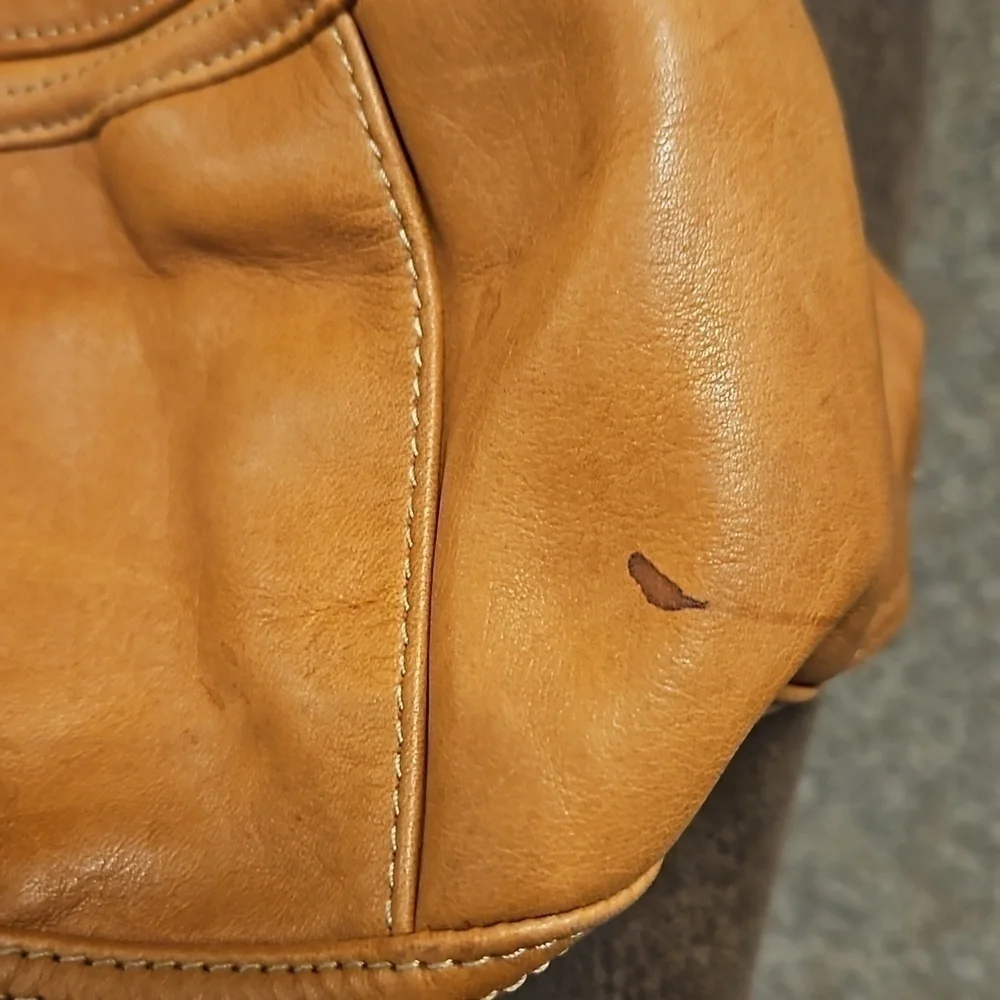 VTG FOSSIL 1980s Camel Leather Shoulder Bag